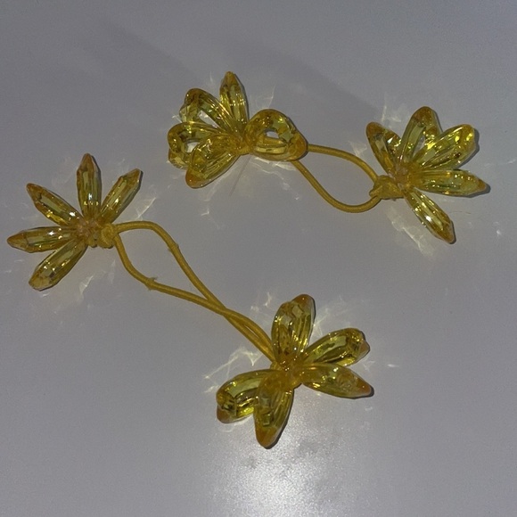 12 count plastic heart detail rainbow hair ties - Picture 2 of 7